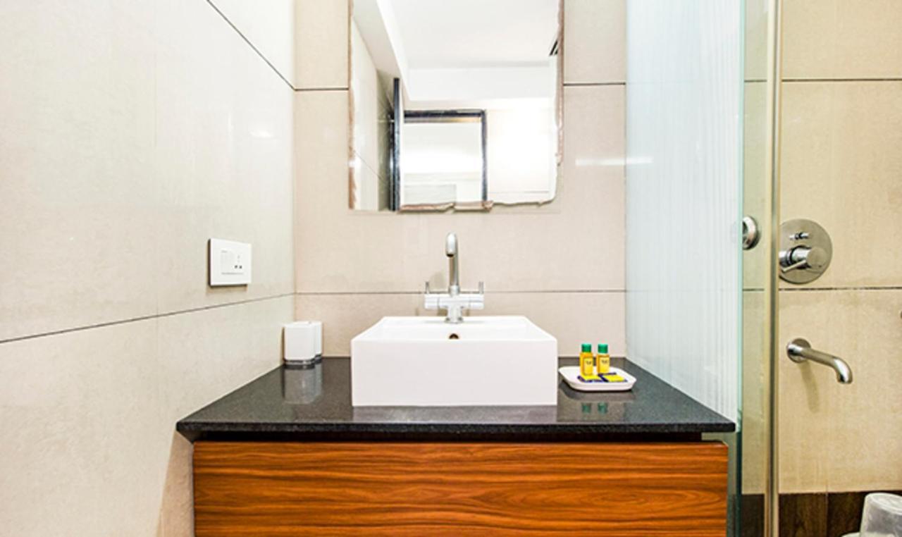 Fabhotel Prime Avenue Индор Екстериор снимка