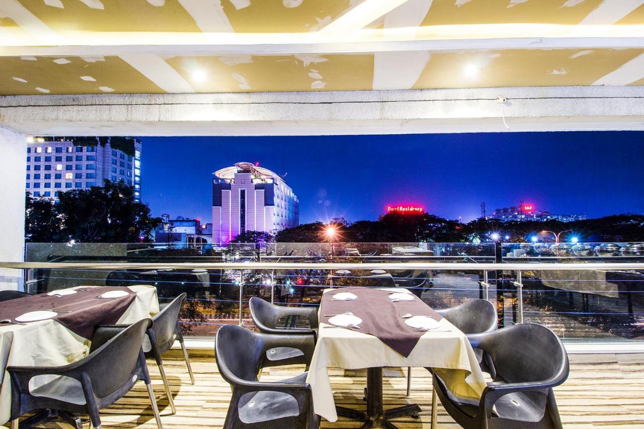 Fabhotel Prime Avenue Индор Екстериор снимка