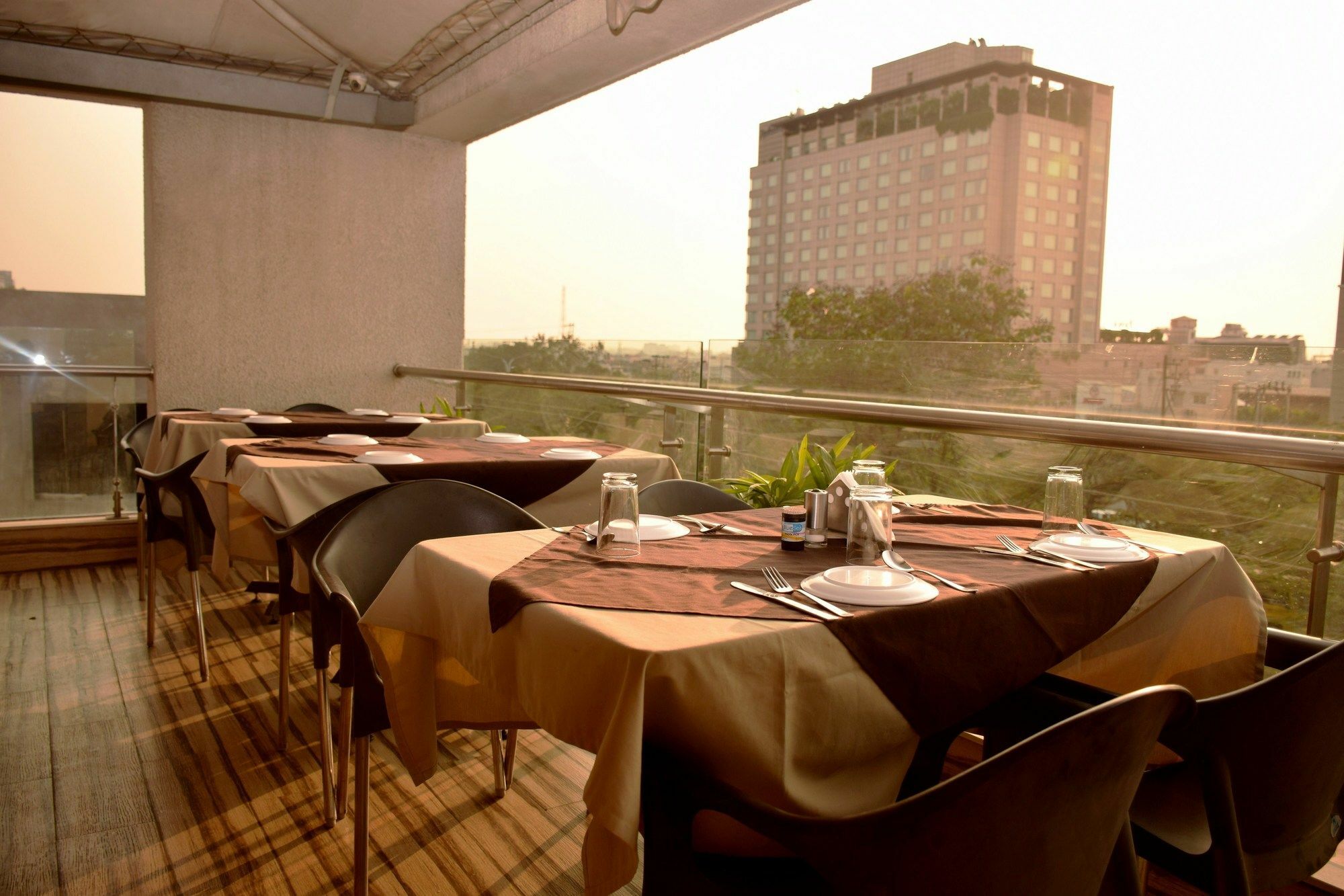 Fabhotel Prime Avenue Индор Екстериор снимка