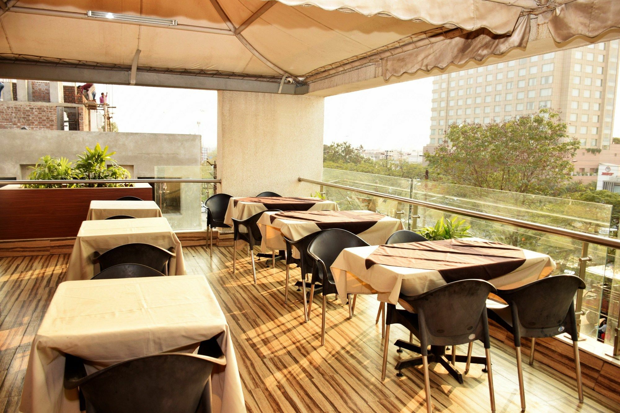 Fabhotel Prime Avenue Индор Екстериор снимка